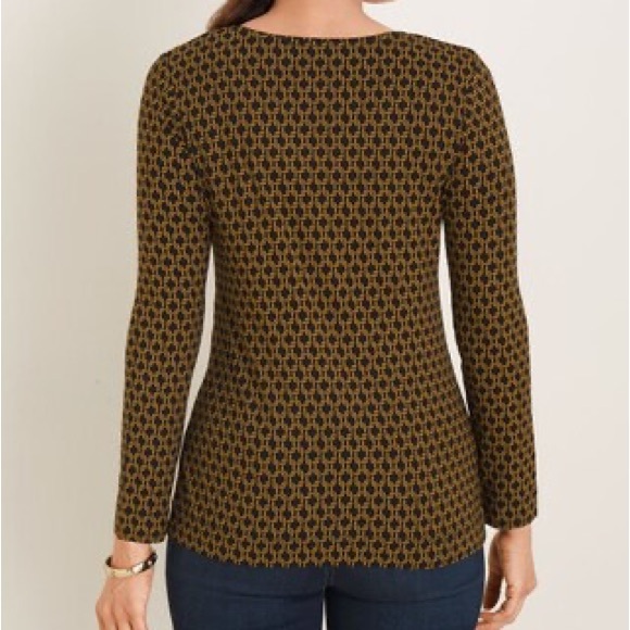 Geometric-Print Layering Tee - Picture 3 of 9